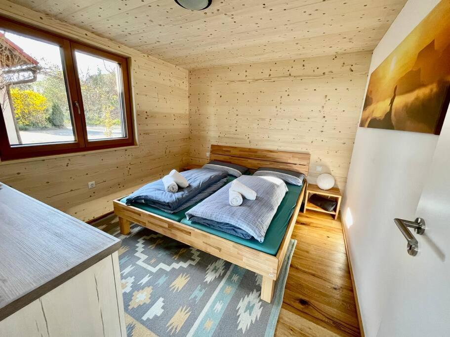 Zweistoeckiges Natur-Holzhaus Mit Berg- & Seesicht Horgenzell エクステリア 写真
